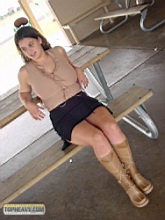 lucyTH30082009_03.jpg