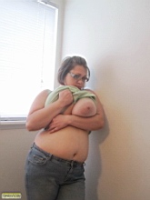 vittoriaTHgreentee_039.jpg